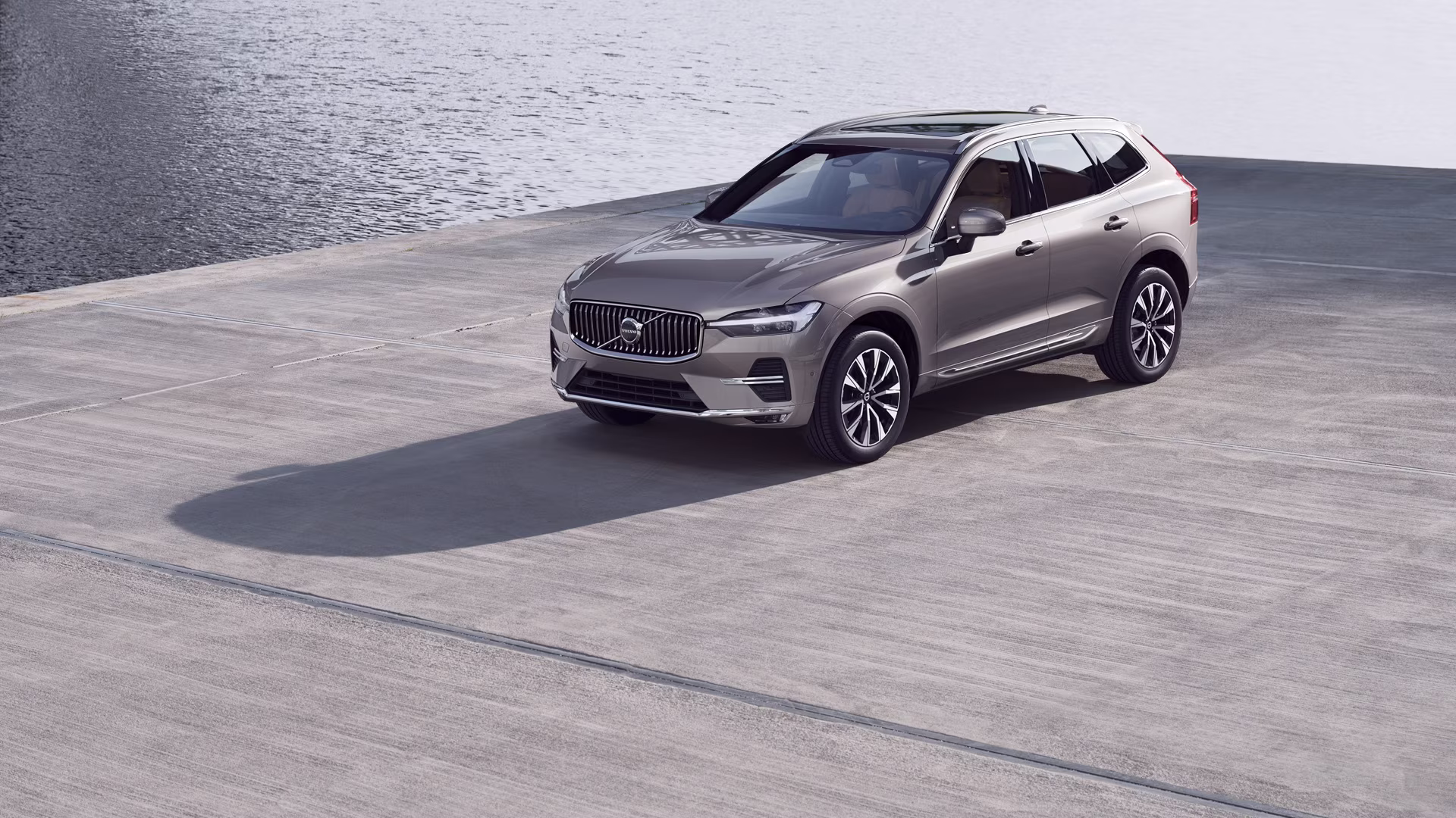 Xe Volvo XC60 ULTRA màu Bright Dusk 