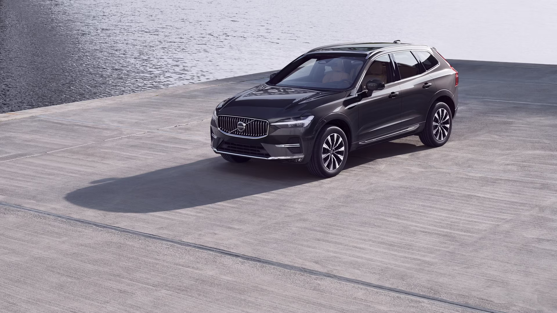 Xe Volvo XC60 ULTRA màu Platinum Grey 