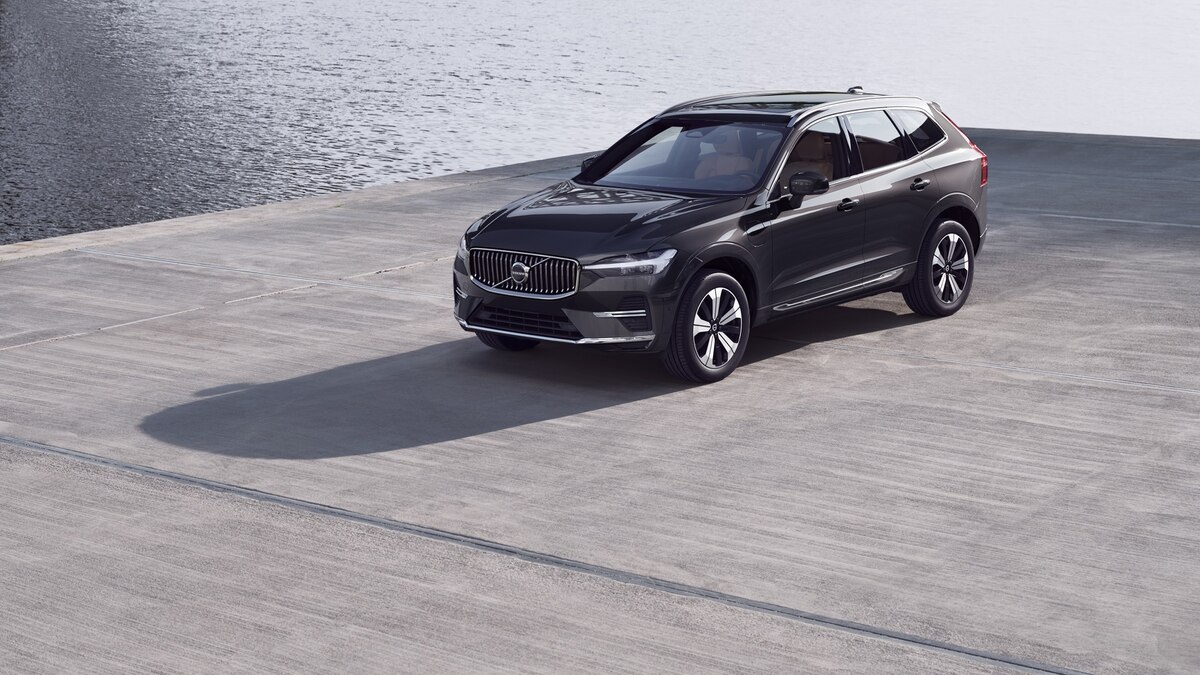 Xe VOLVO XC60 PLUG-IN HYBRID ULTRA màu Platinum Grey 